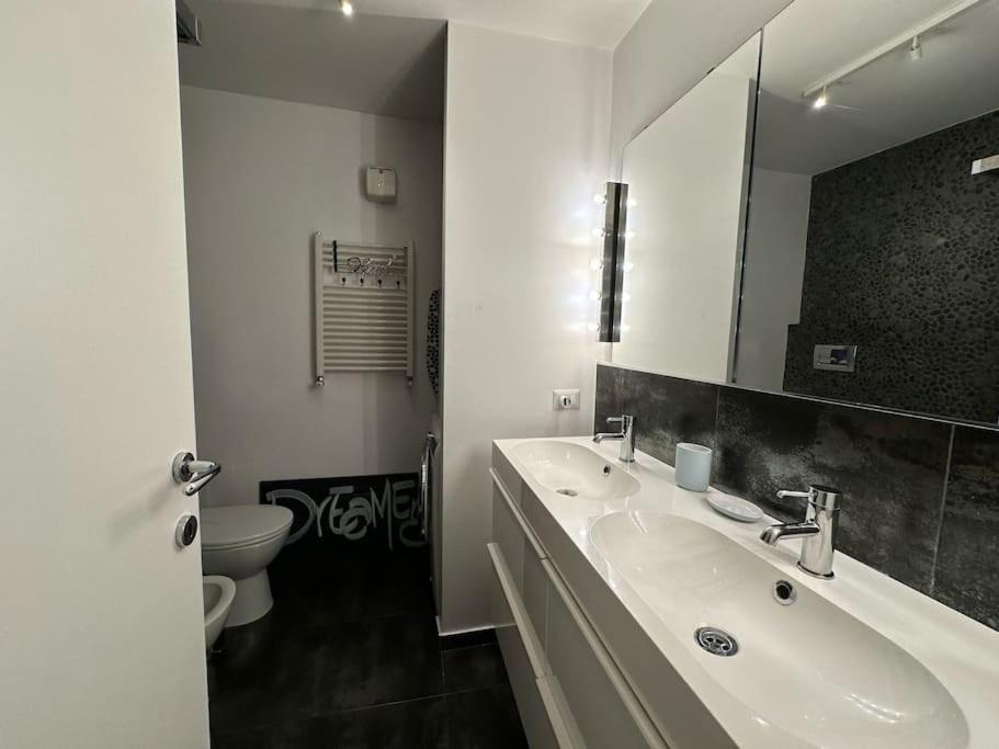 Nel Cuore Di Navigl Apartment *