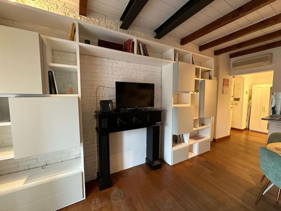 Nel Cuore Di Navigl Apartment