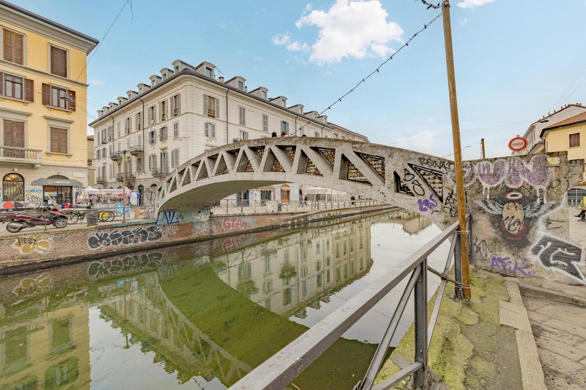 Luxury Naviglio House - 10 Min Cathedral Apartment *
