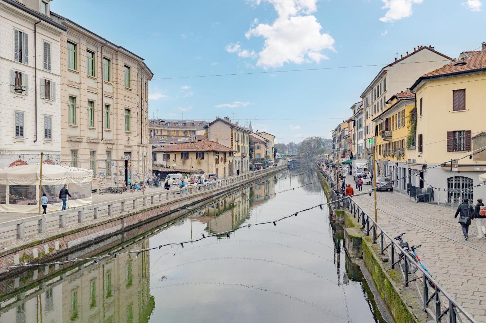 Luxury Naviglio House - 10 Min Cathedral Apartment