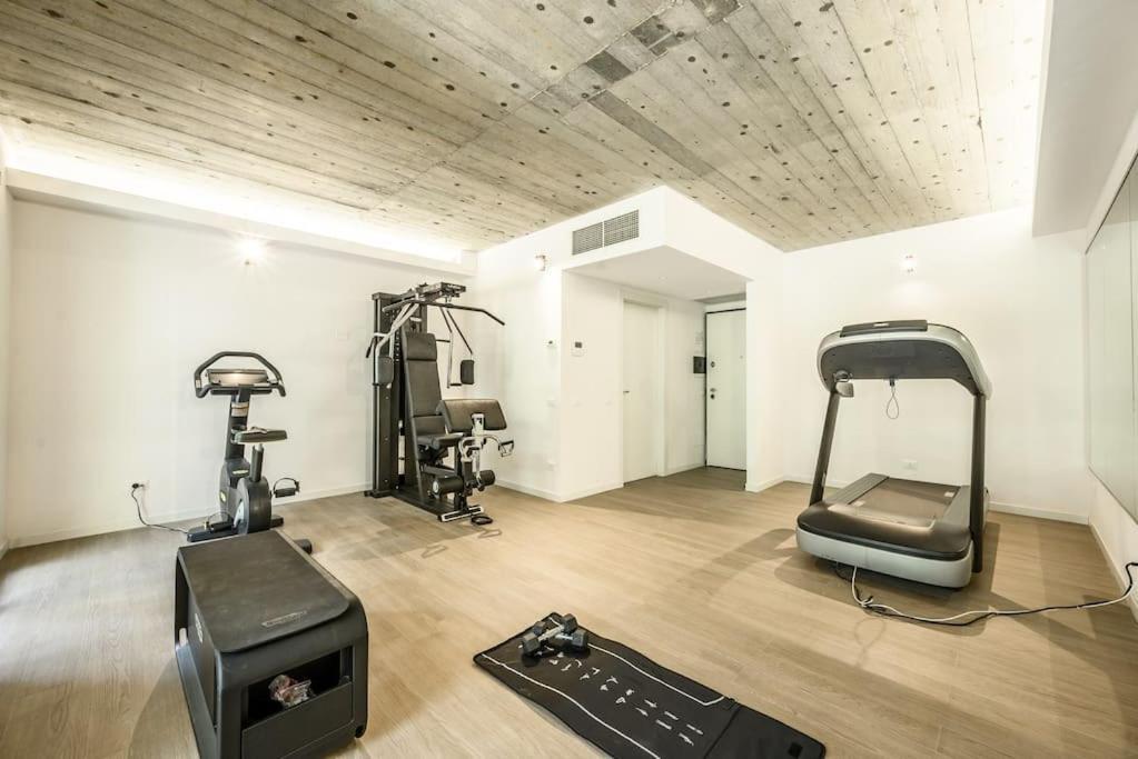 Duomo - Jacuzzi E Terrazzo - Cinema - Free Parking - Gym Villa *