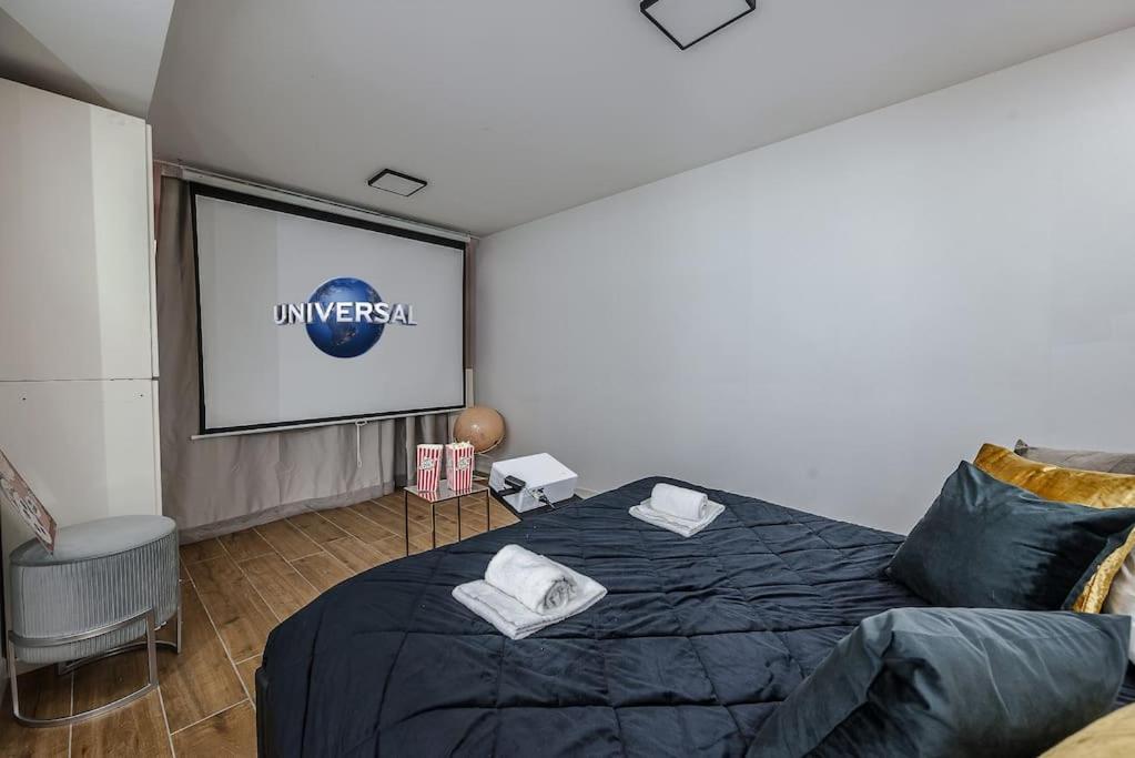 Duomo - Jacuzzi E Terrazzo - Cinema - Free Parking - Gym Villa *