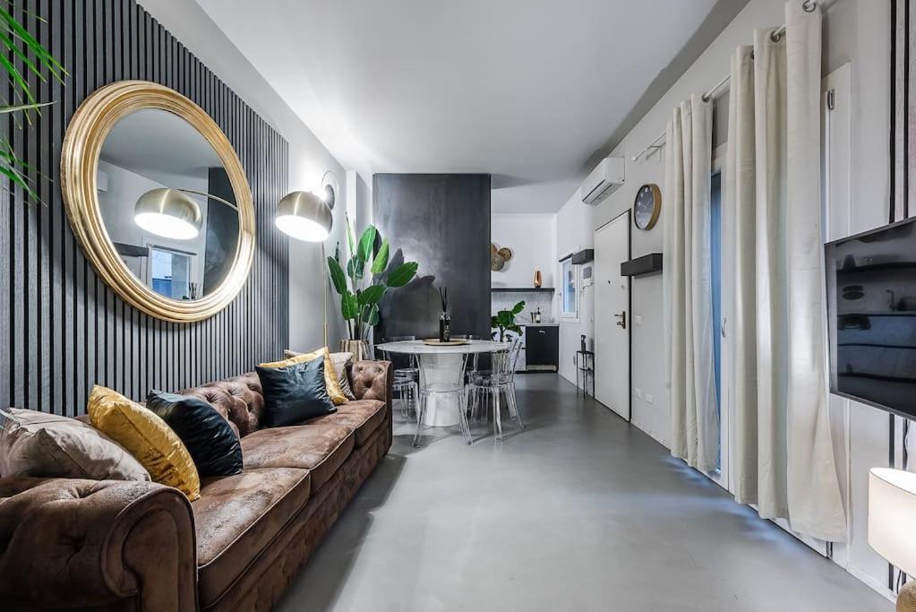 Duomo - Jacuzzi E Terrazzo - Cinema - Free Parking - Gym Villa