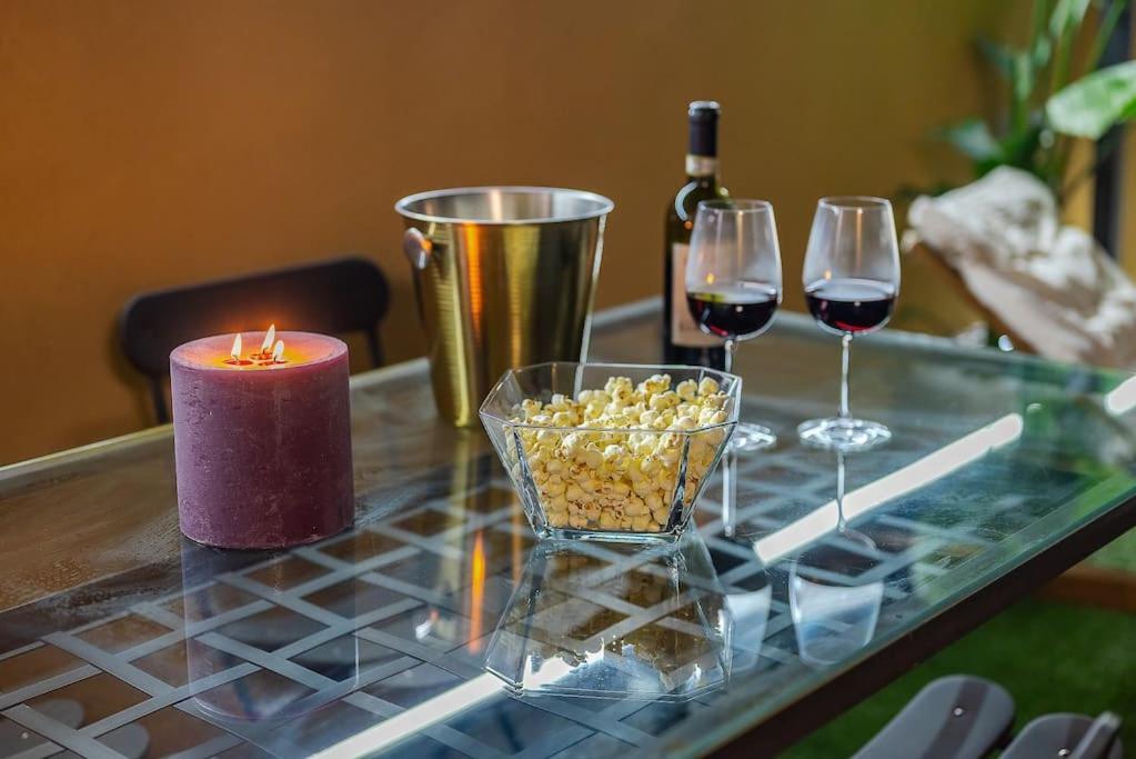 Duomo - Jacuzzi E Terrazzo - Cinema - Free Parking - Gym Milan