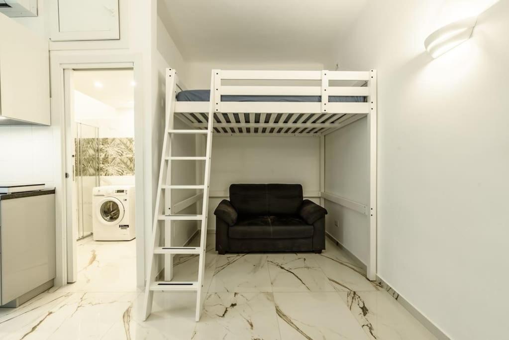 Apartment St Laurent Milan