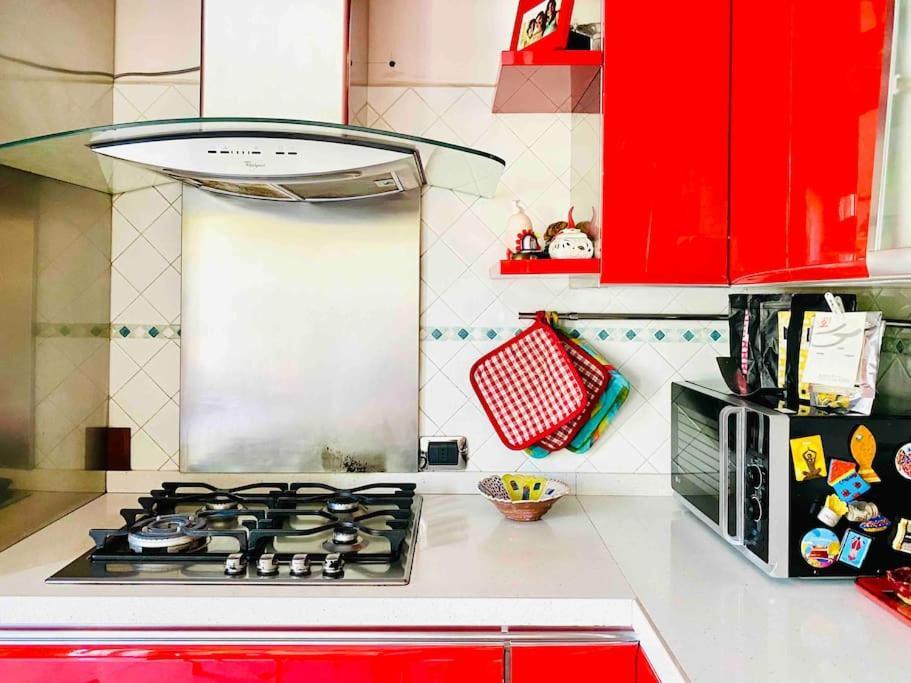 Artistic 2-bedroom Appartamento