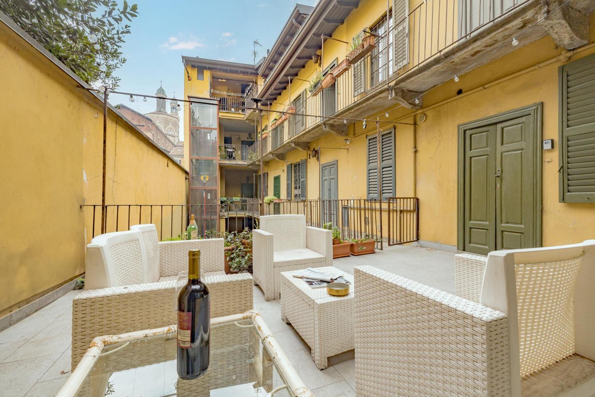 Luxury Naviglio House - 10 Min Cathedral *