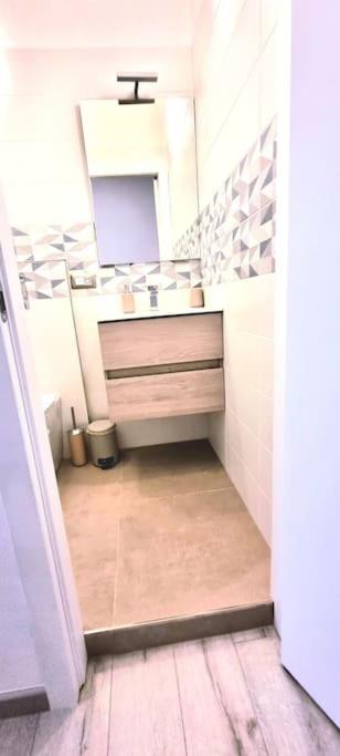 Dream Stanza 2 In Condiviso Con Bagno Privato In Alloggio in famiglia *