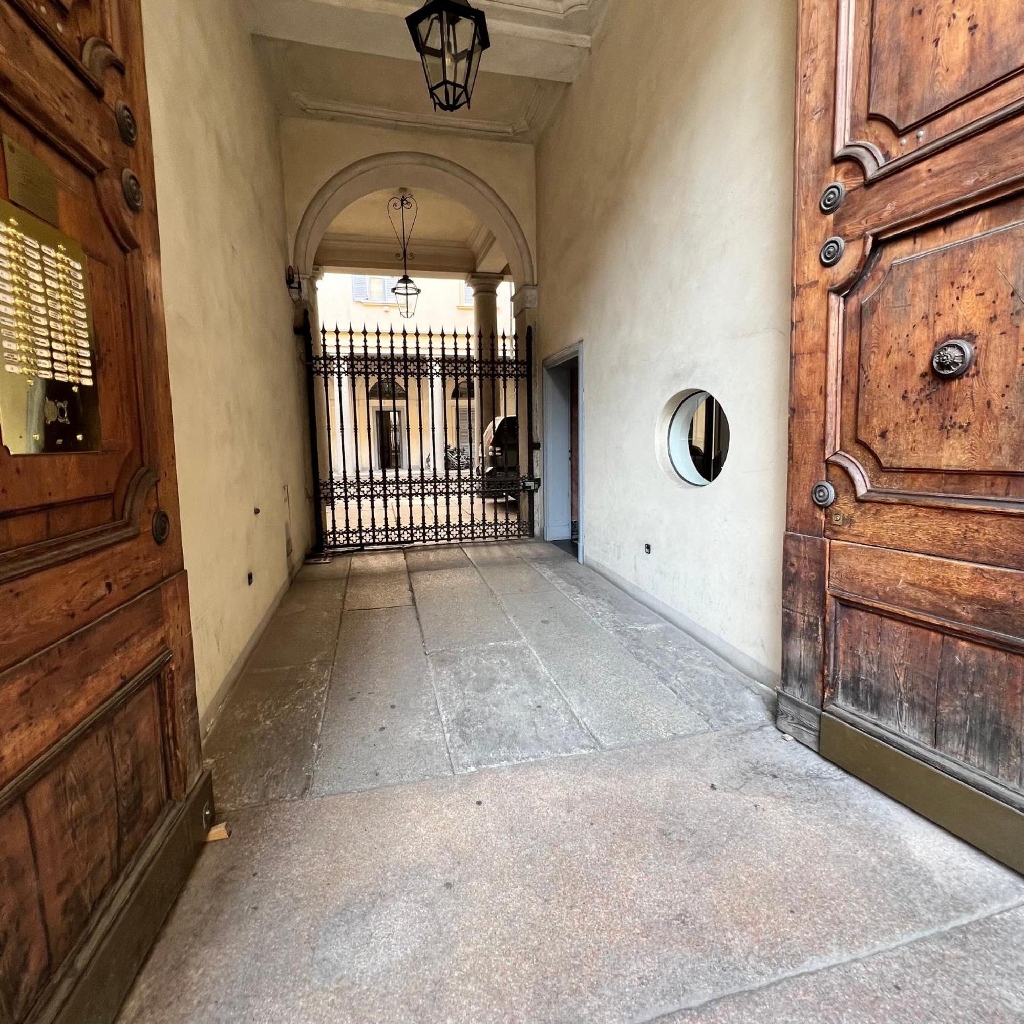 Apartment Nerino 8 Charme *