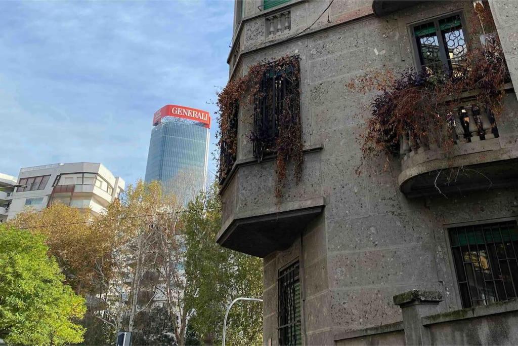 In The Citylife Area, Apartment