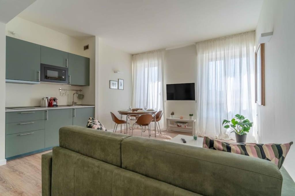 Apartment Three-room - Navigli Area Con Ac