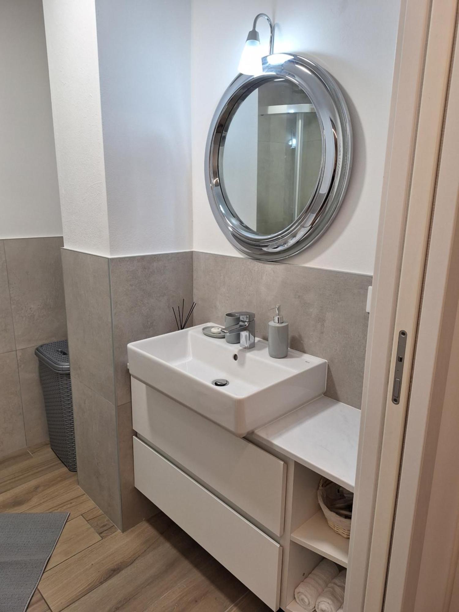 Apartment Palmanova Bilocale In Affitto Breve Milan