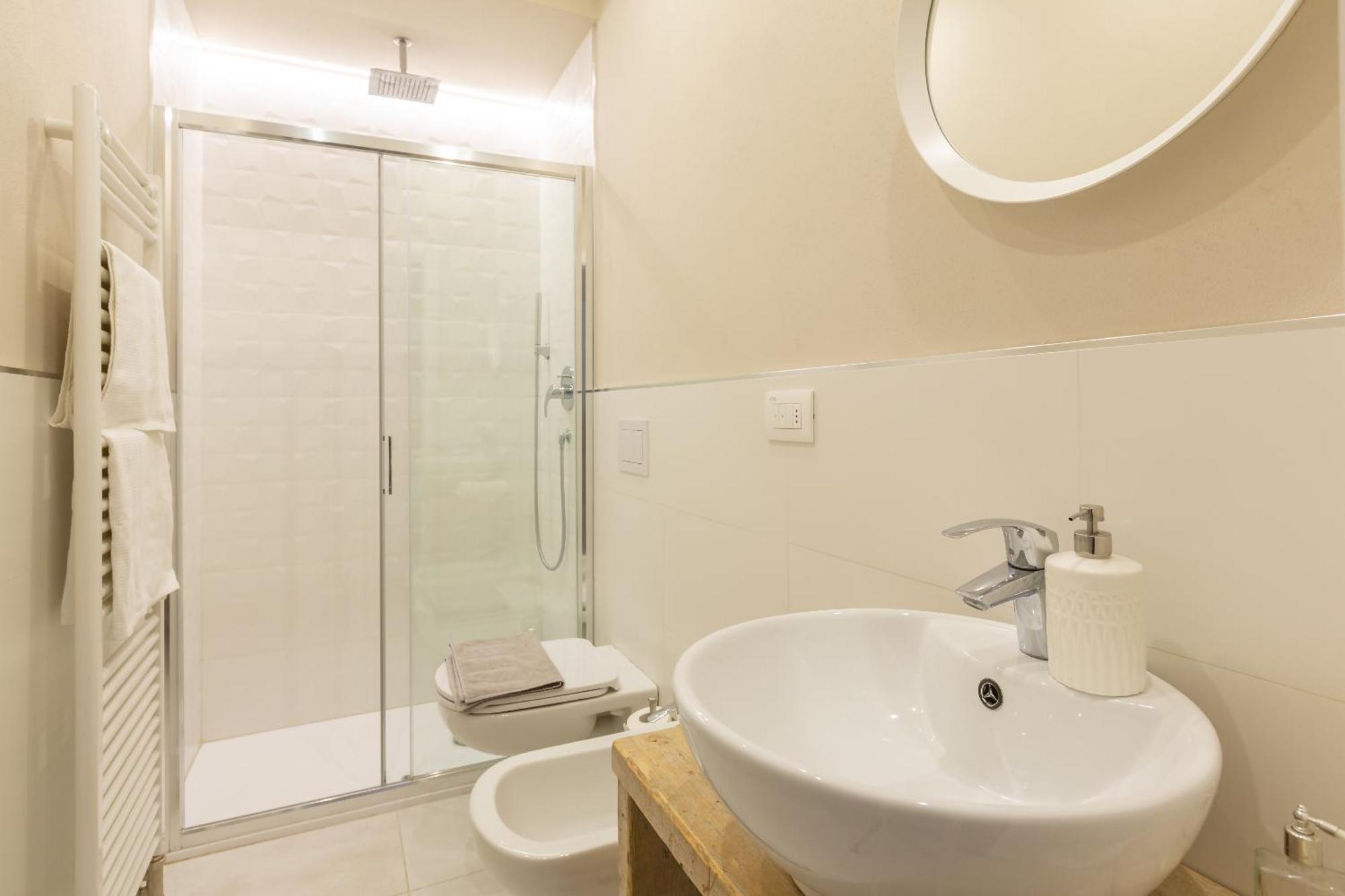 Raffinato E Stylish Monolocale Milanese Apartment