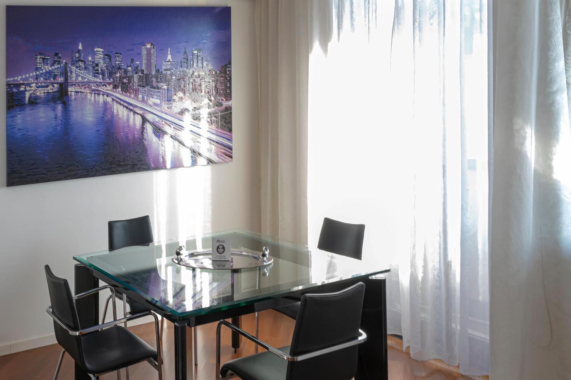 Apartment Splendido 140 Mq Zona Tortona Milan