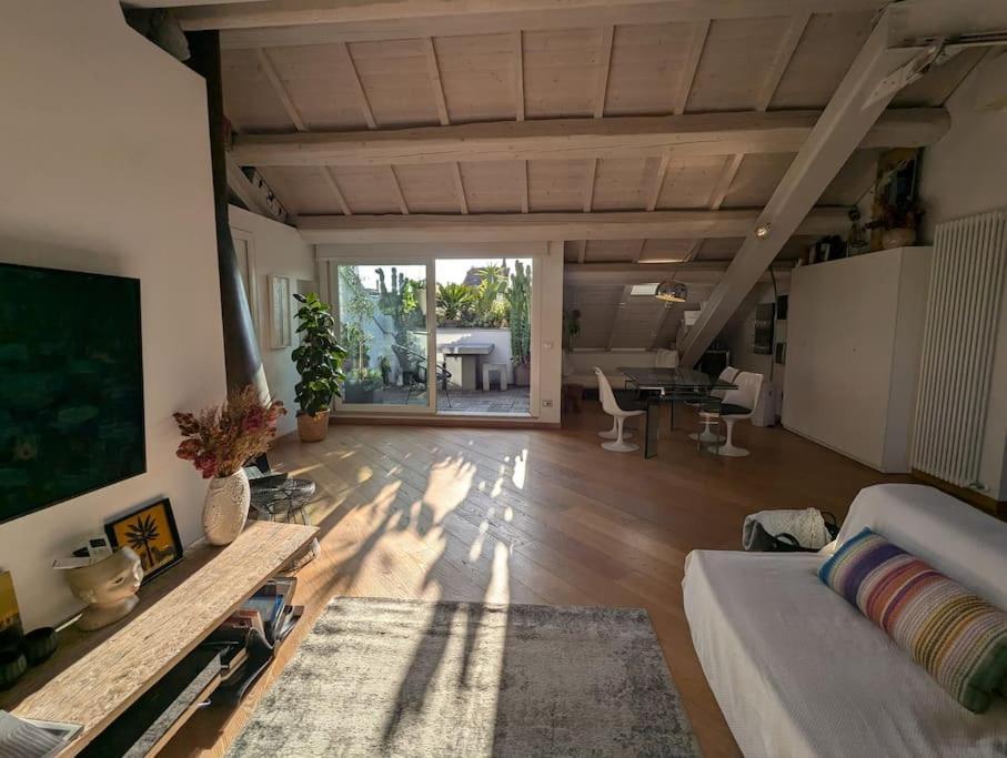 Apartment Superwhite Loft&terrace In Brera Milan