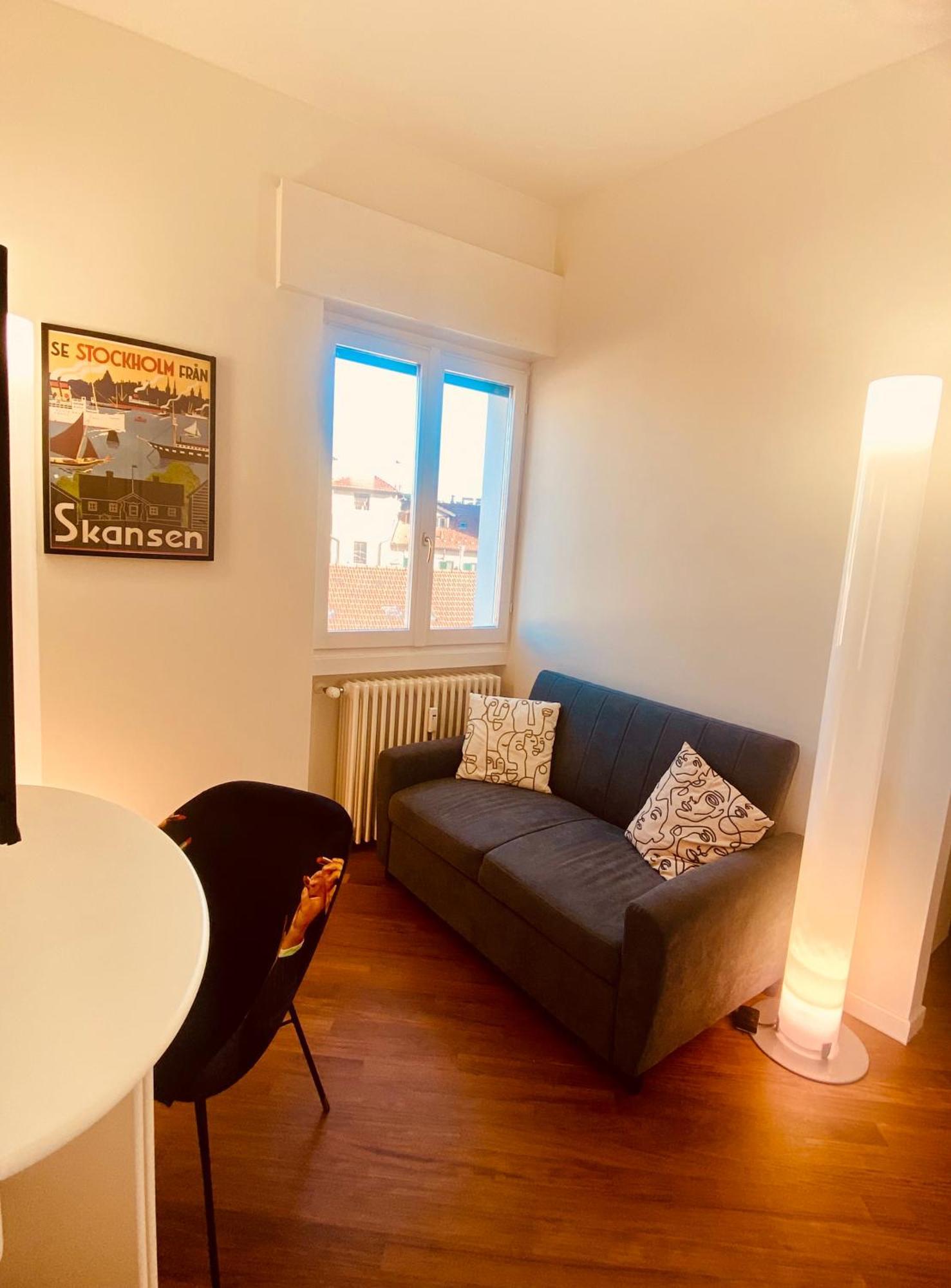 Charming Attico Vista Duomo Apartment