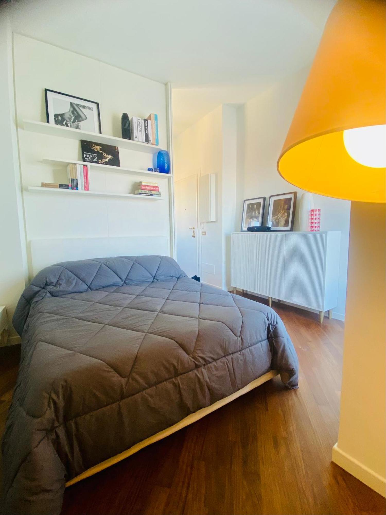 Charming Attico Vista Duomo Apartment Milan