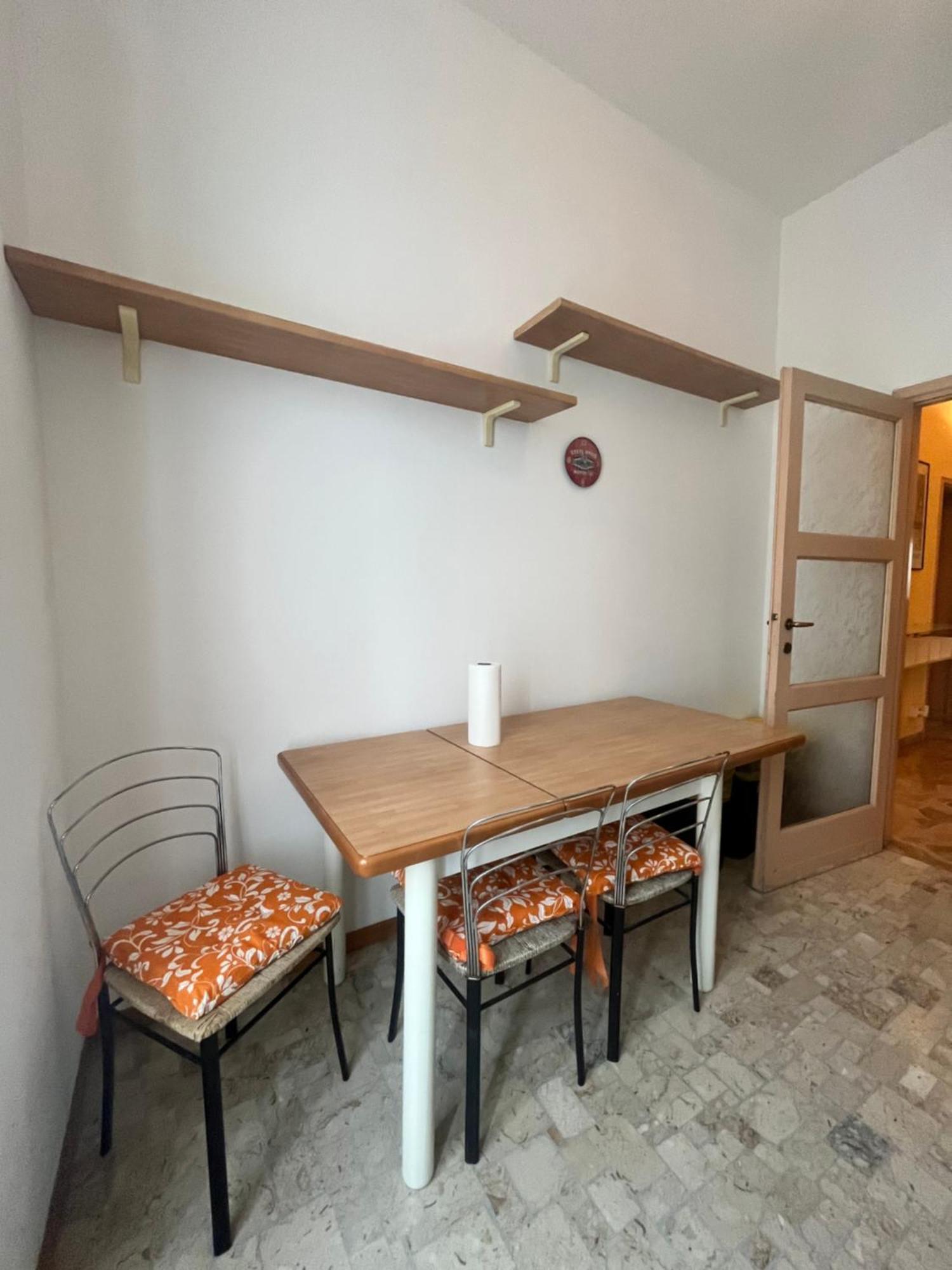 Bright Apartment *