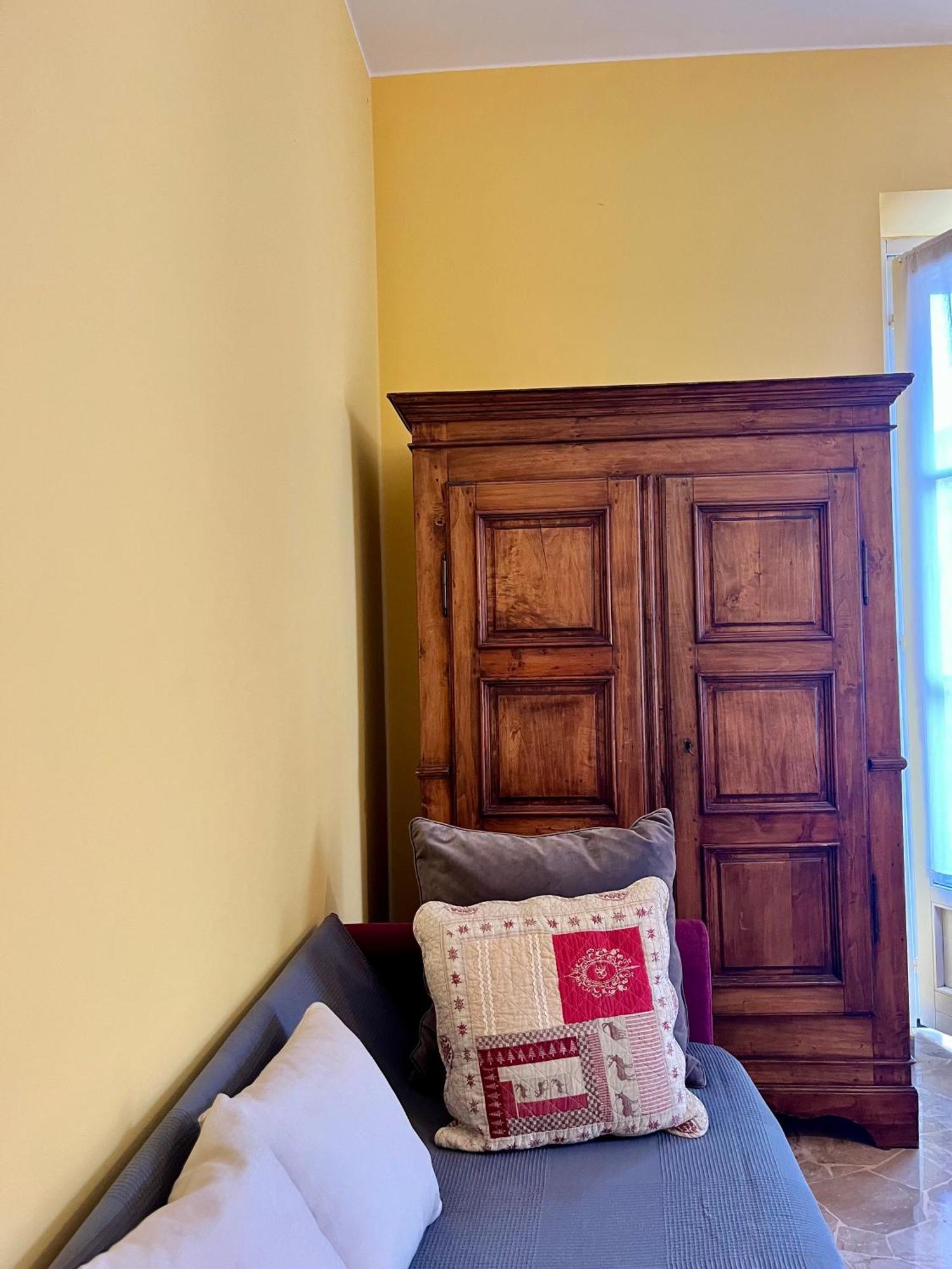 Bright Apartment *