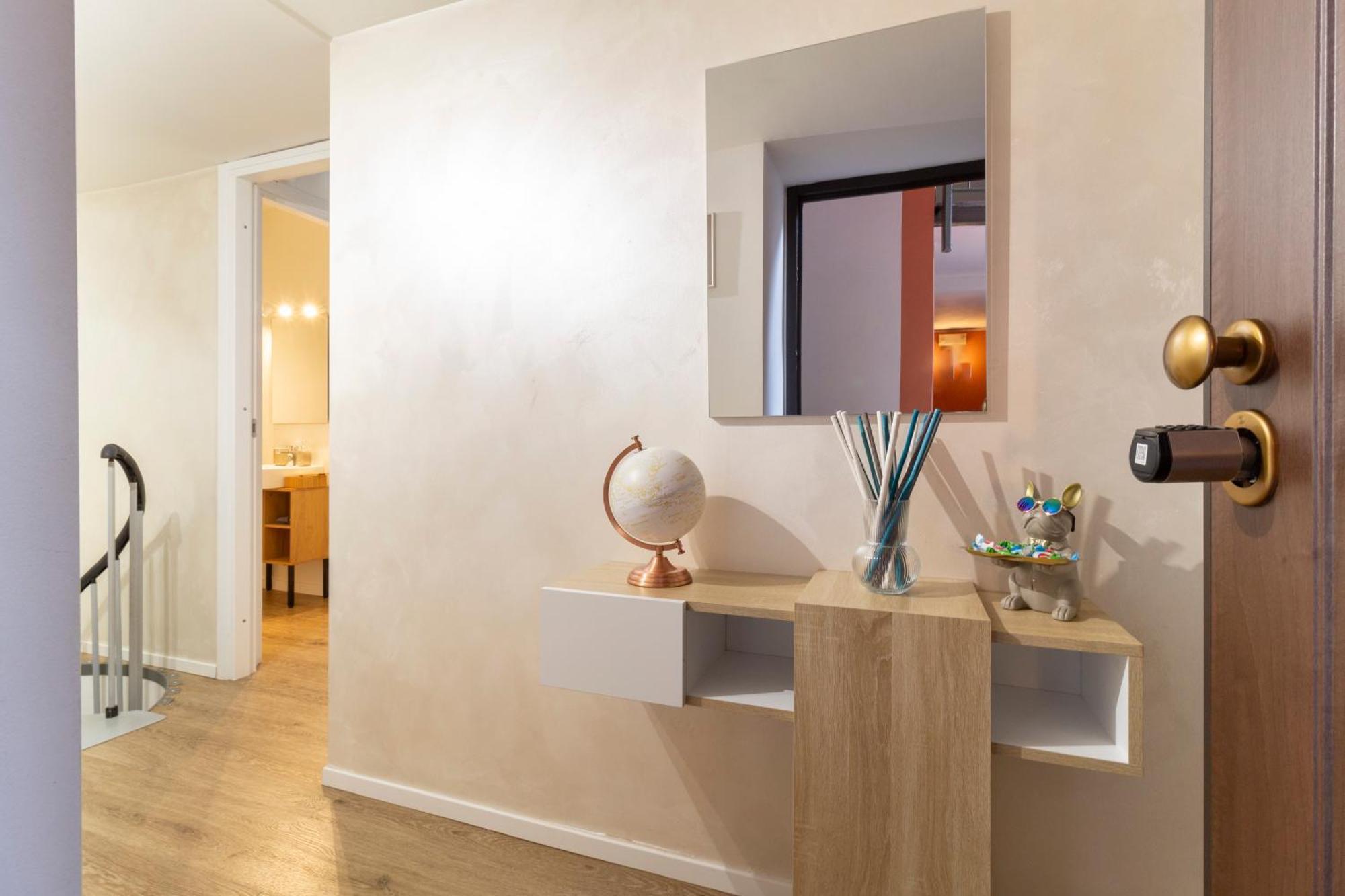 Luxloft Navigli - 2 Bathrooms - Free Parking * Milão