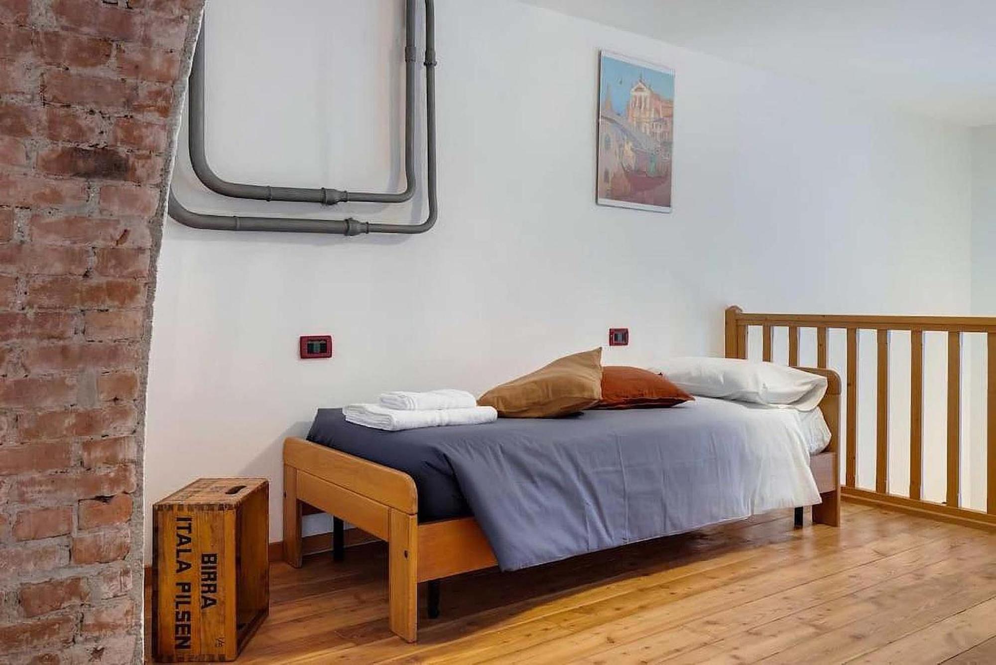 Urban Loft - Porta Romana Apartment
