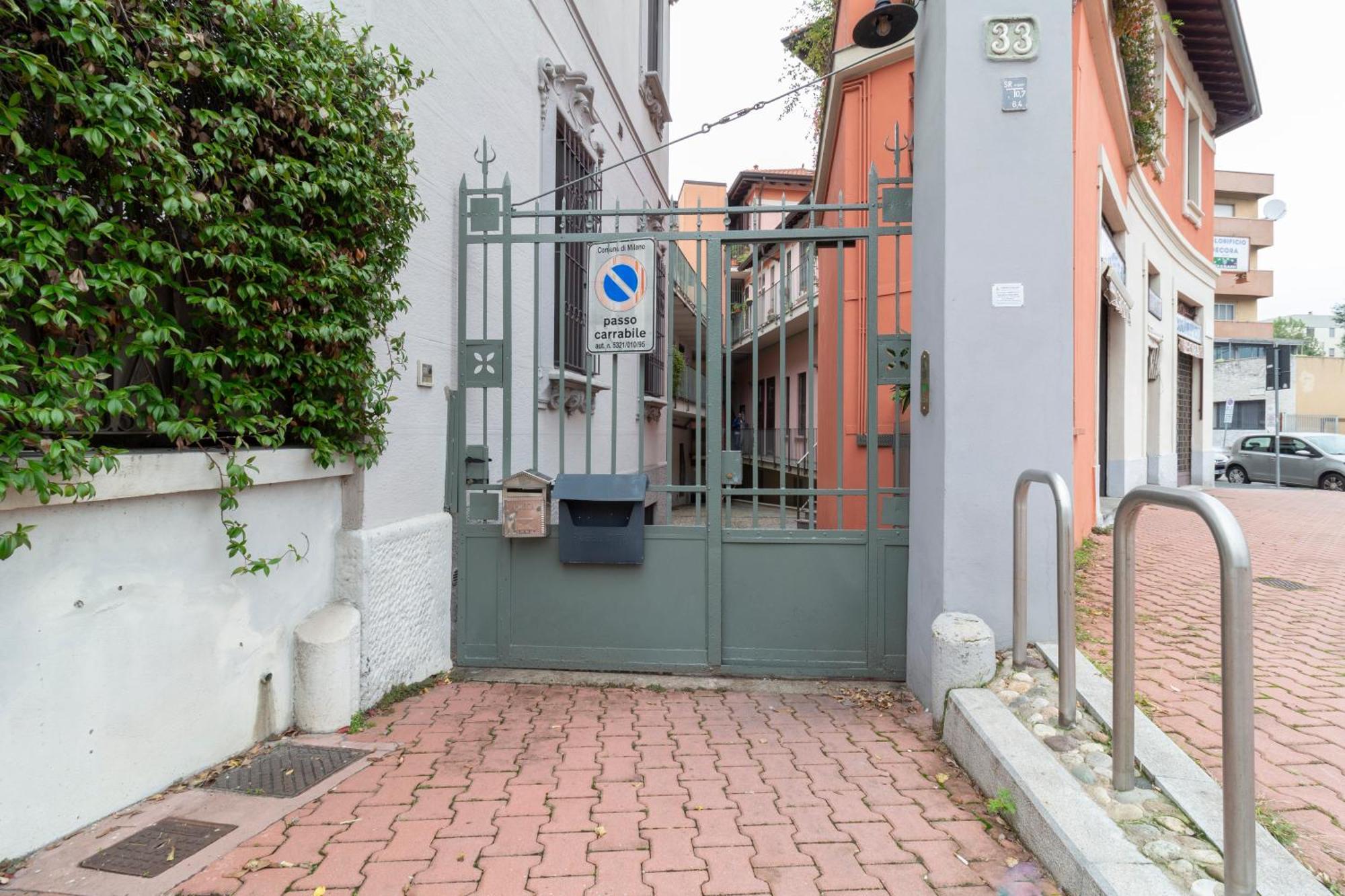 Luxloft Navigli - 2 Bathrooms - Free Parking Apartamento