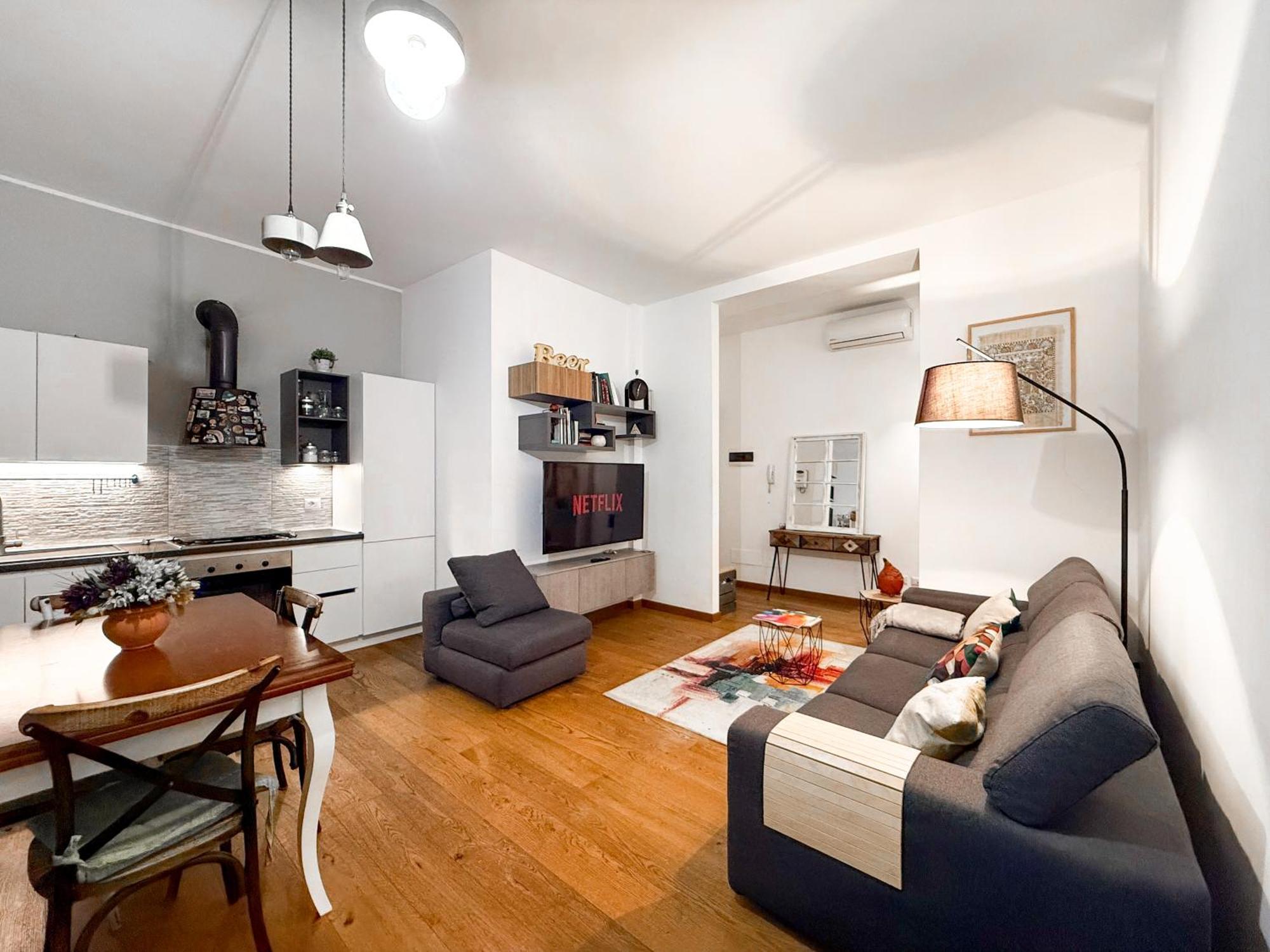 Apartamento Trilocale Ampio E Luminoso, A 150m Dalla Metro *