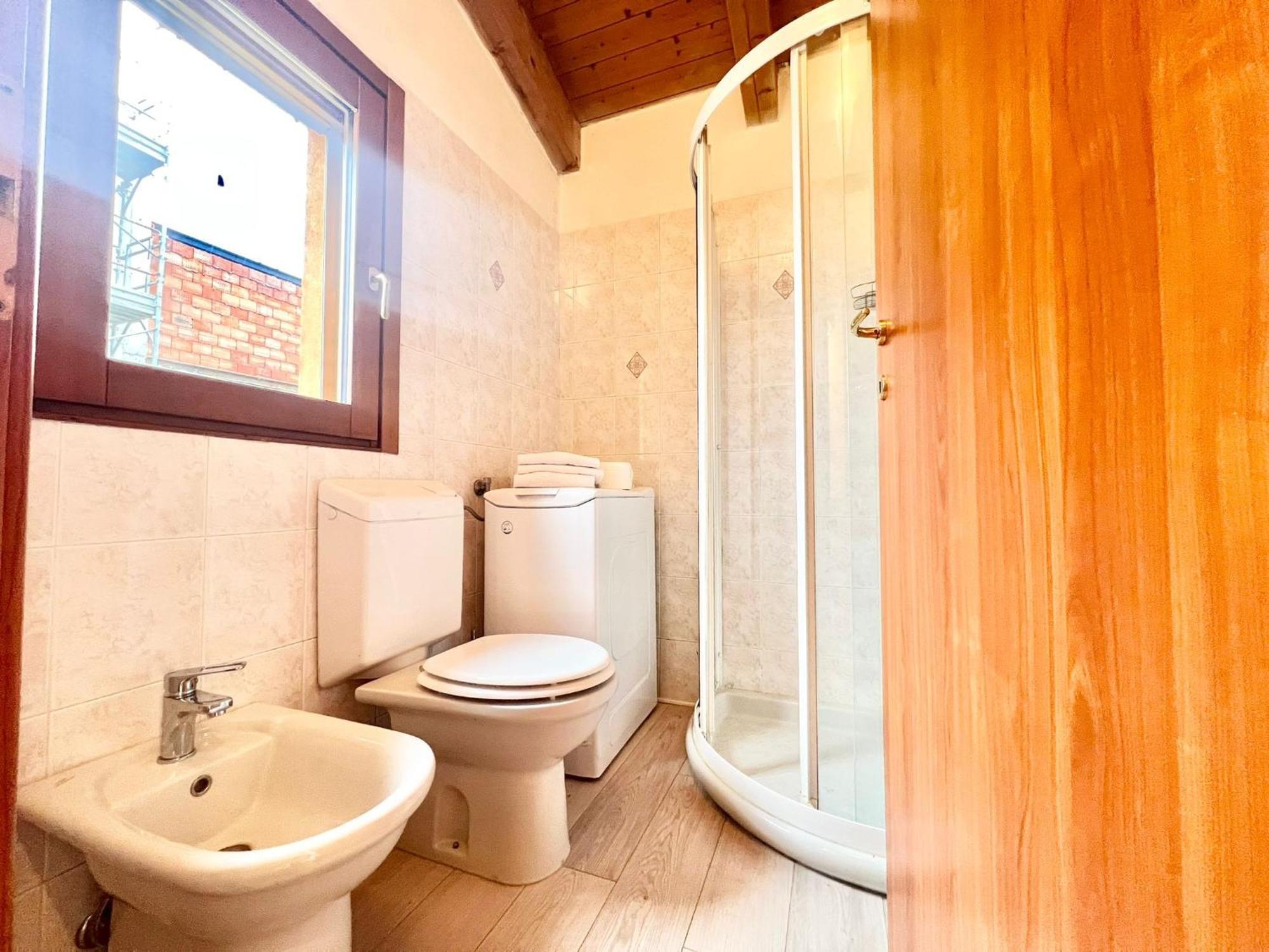 Apartment Moderno Con Design Caldo E Accogliente, Con Parcheggio Gratuito E Balcone Privato, Vicino A Fiere, Eventi E Concerti Milan