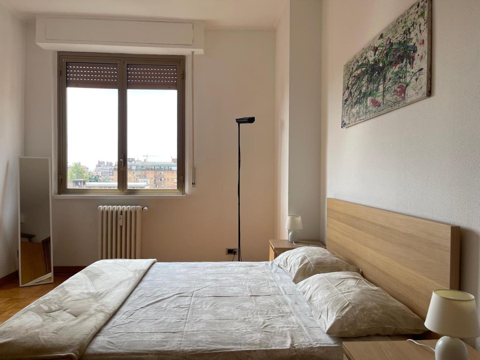 Bright Flat - Fashion & Design District Apartment