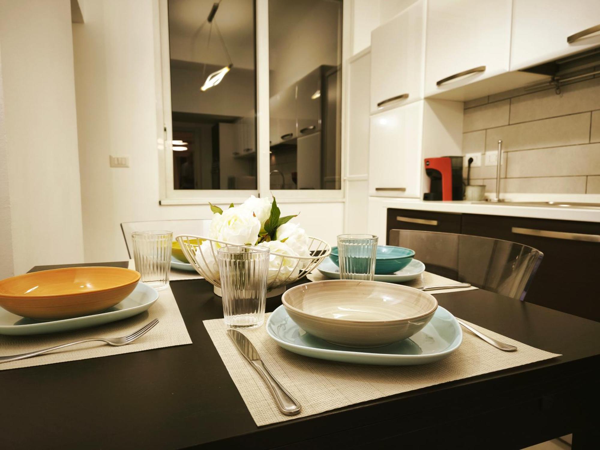 Elegant View Flat Adjacent Metro *