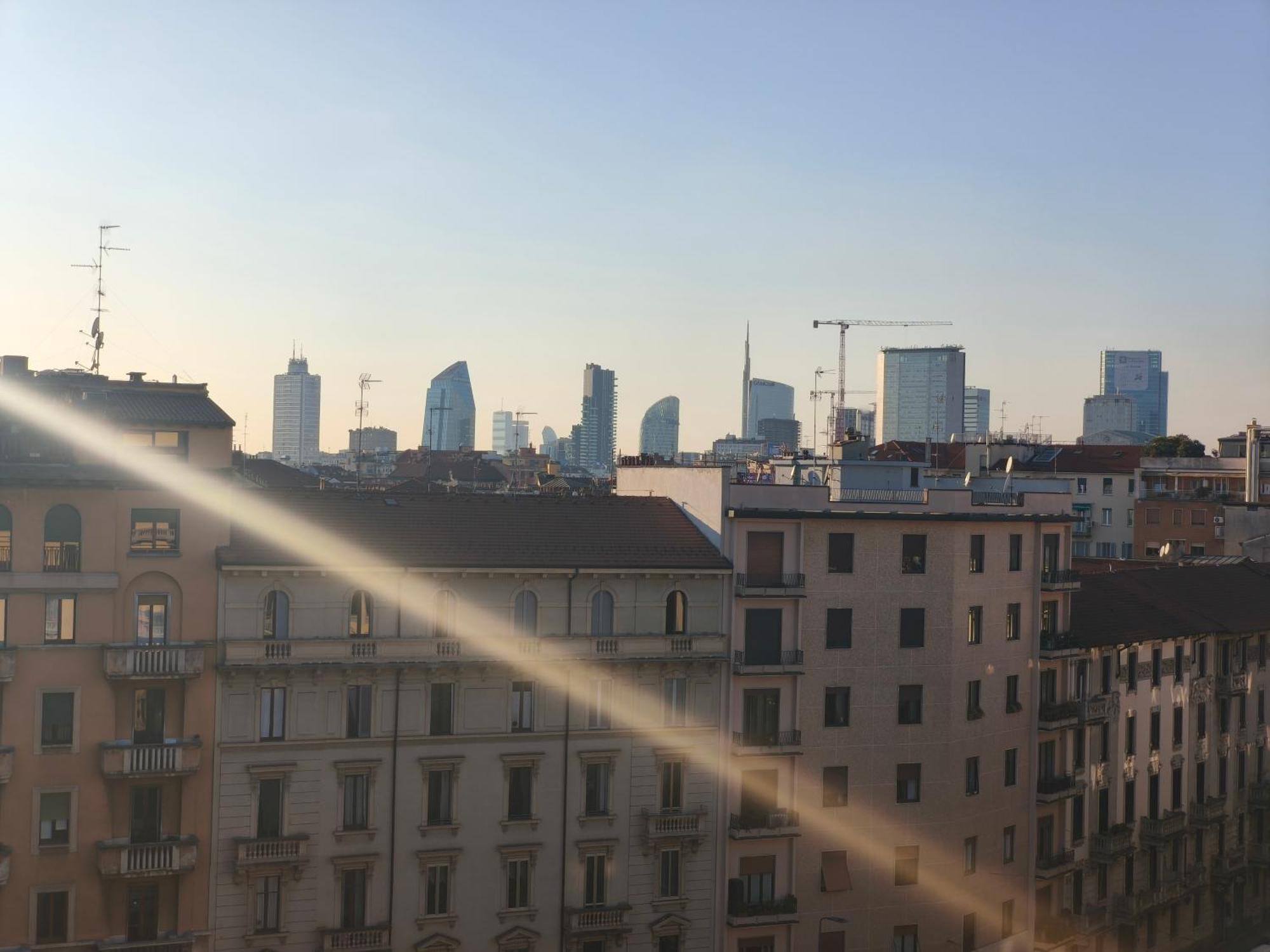 Apartment Elegant View Flat Adjacent Metro Milan
