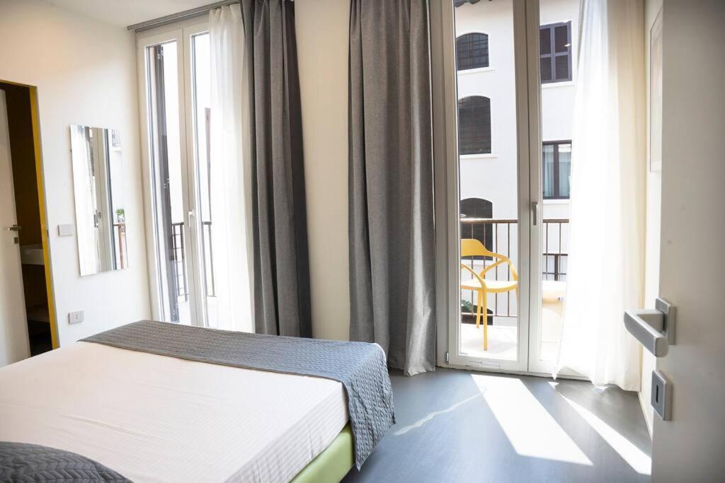 3-bedroom Design House San Babila-tricolore-m4 * Milão