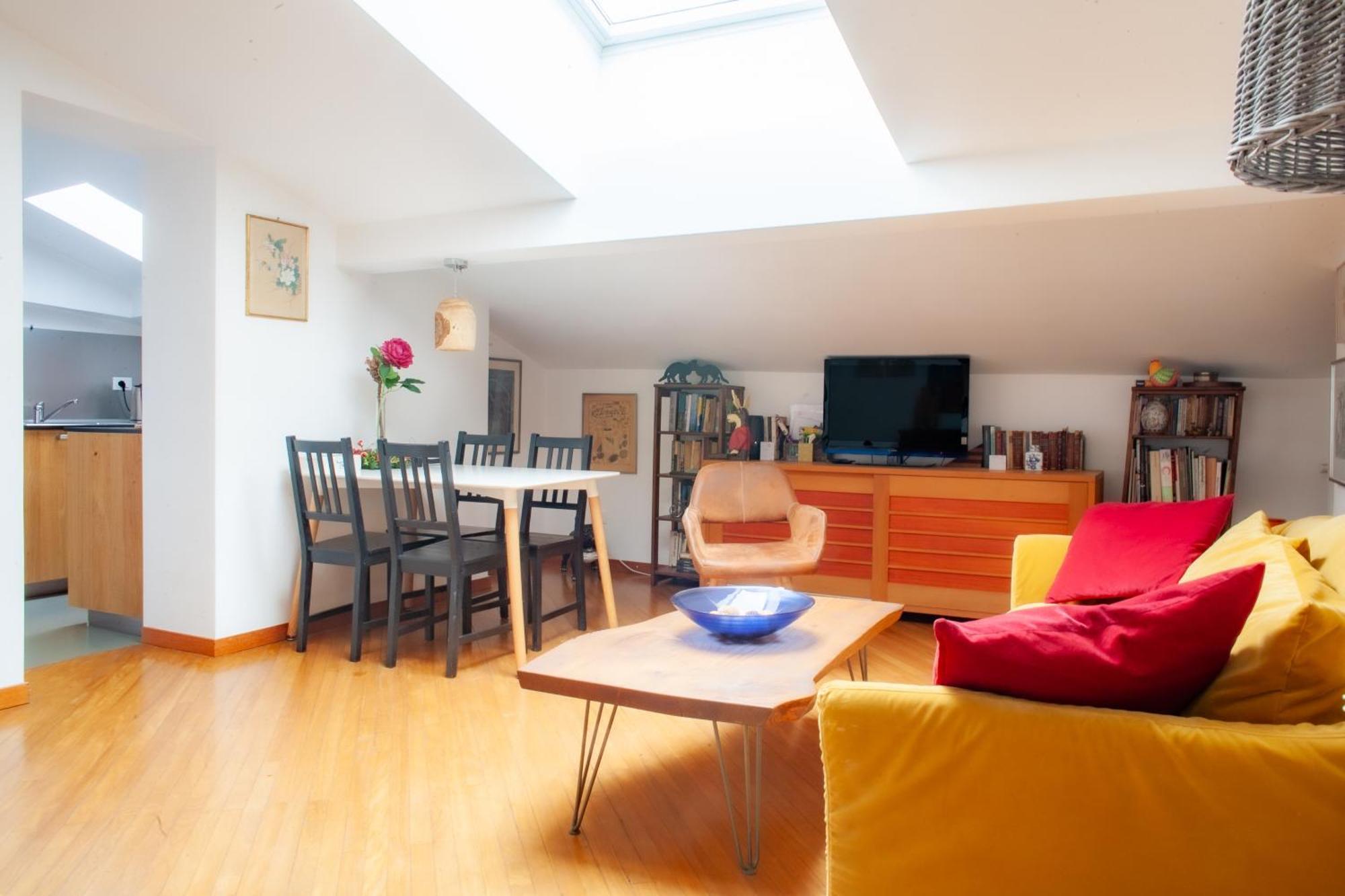 Quite And Lovely Attic - Paolo Sarpi 8 - Location Apartment *