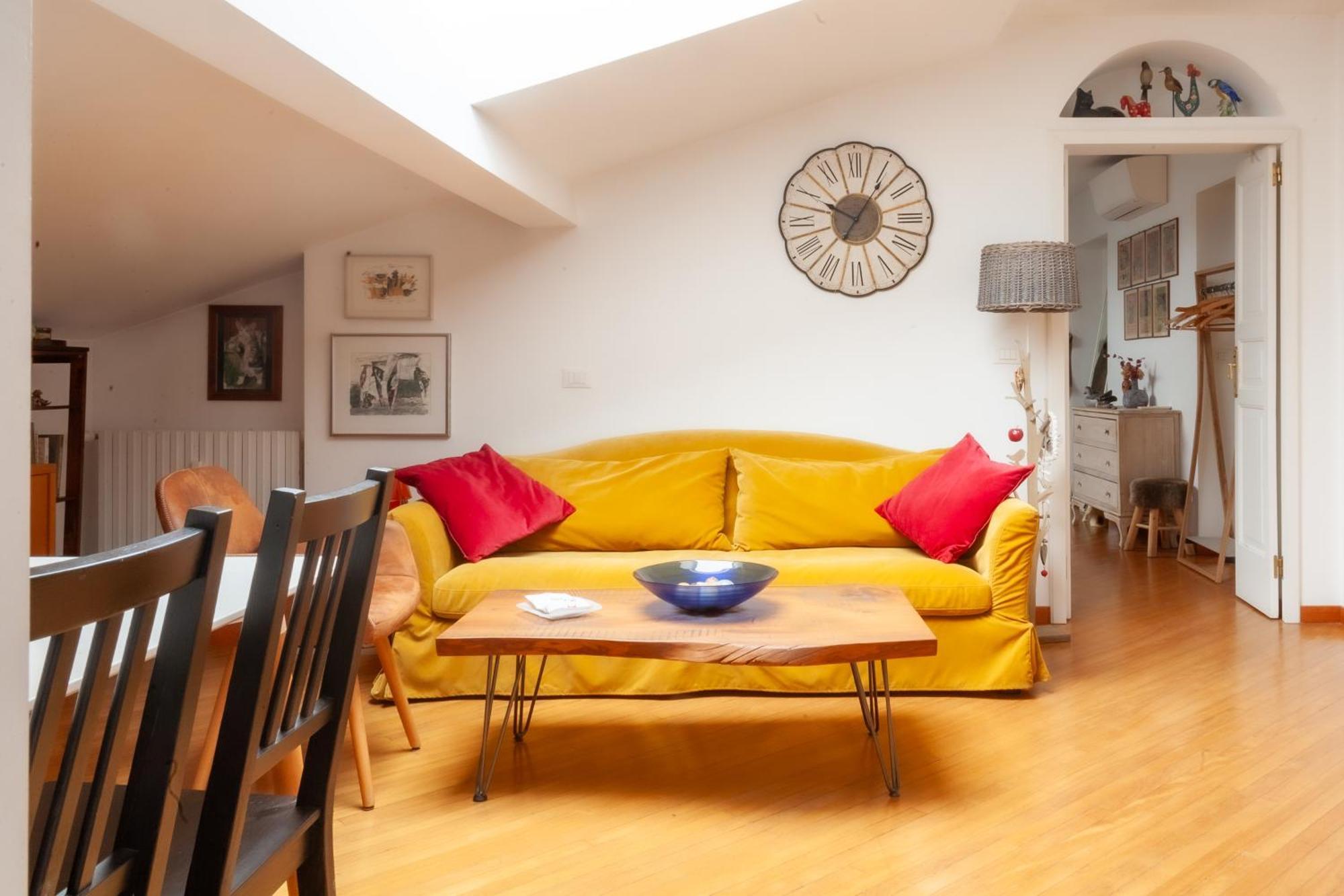 Quite And Lovely Attic - Paolo Sarpi 8 - Location Apartment Milan