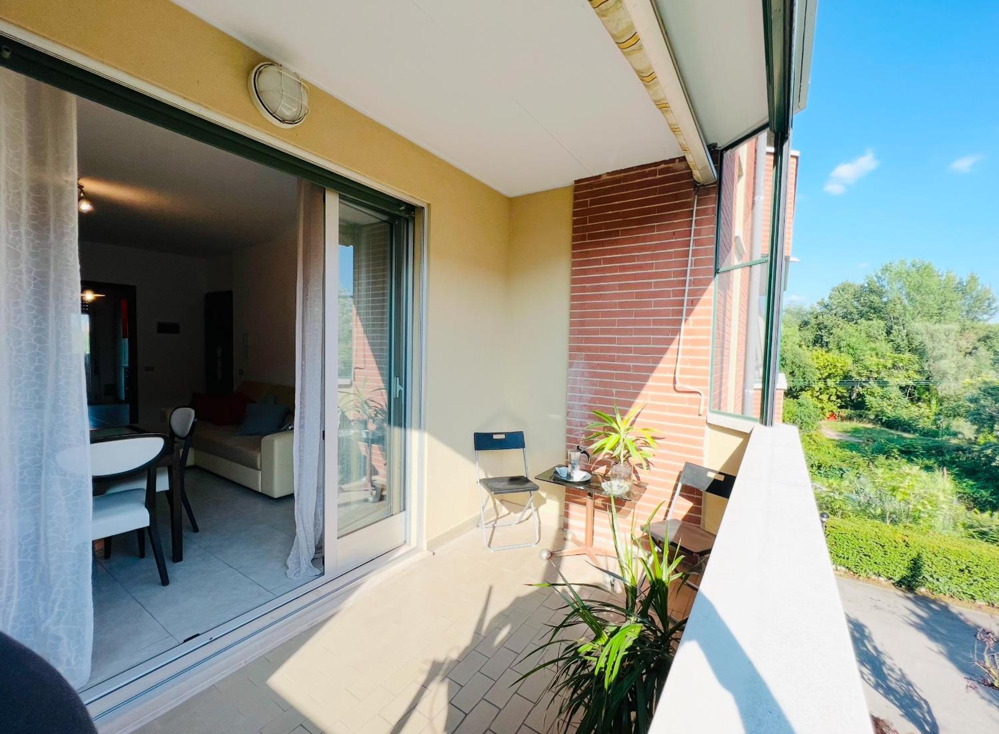Very Large With Terraces In Navigli Apartment