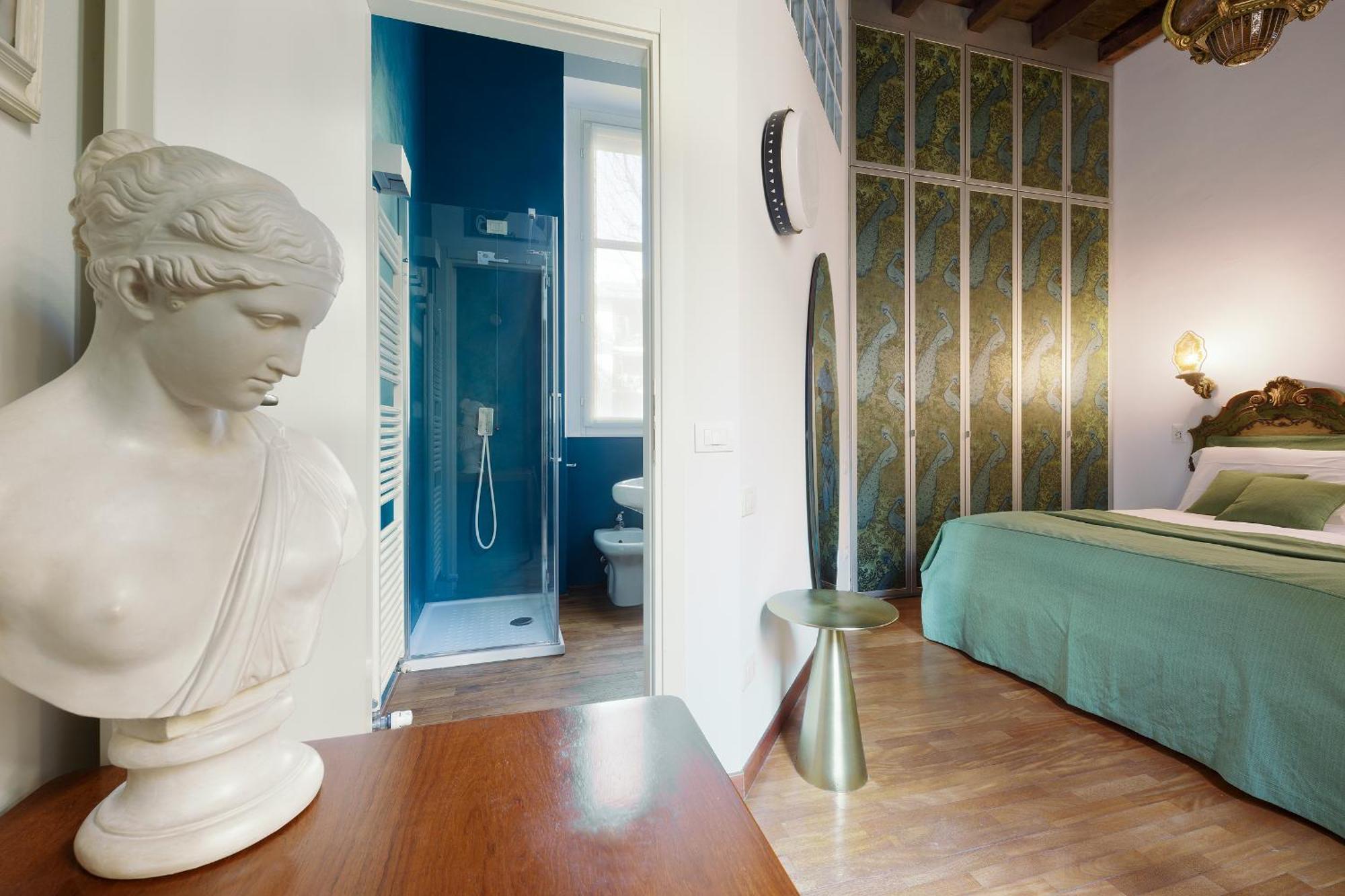 Classy - Porta Venezia, Duomo, Montenapoleone Apartment Milan