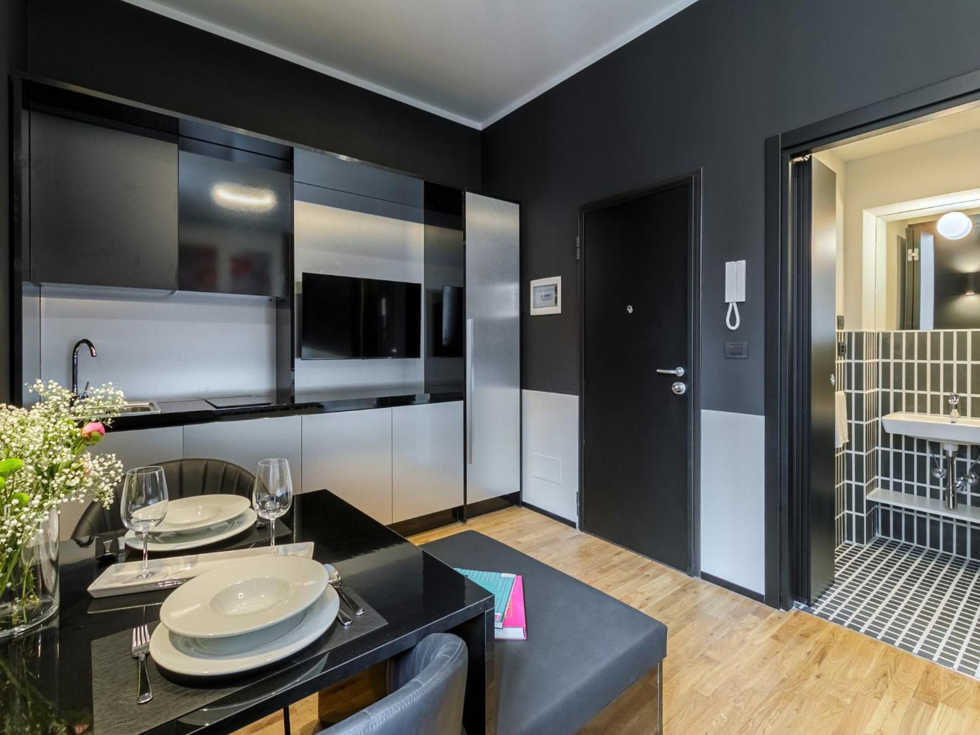 Quantum 4 Neutron Apartment *