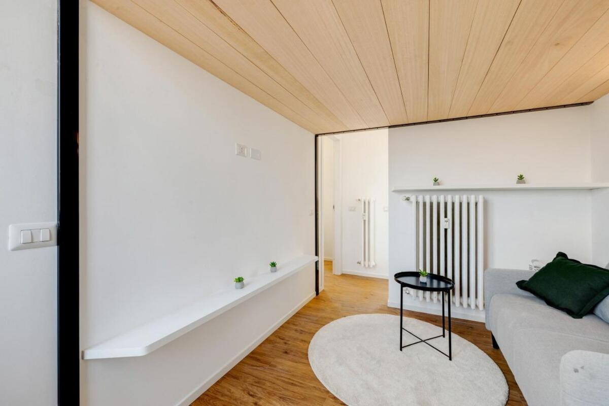 Apartment Homeby, Cozy Penthouse Milan