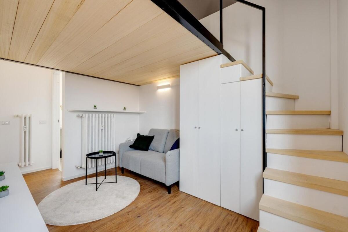 Apartment Homeby, Cozy Penthouse Milan