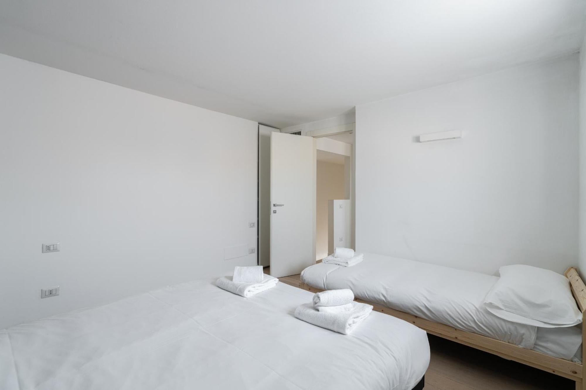 Apartment Parmenide *