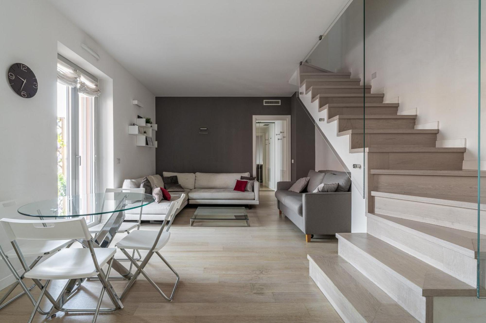 Parmenide Apartment