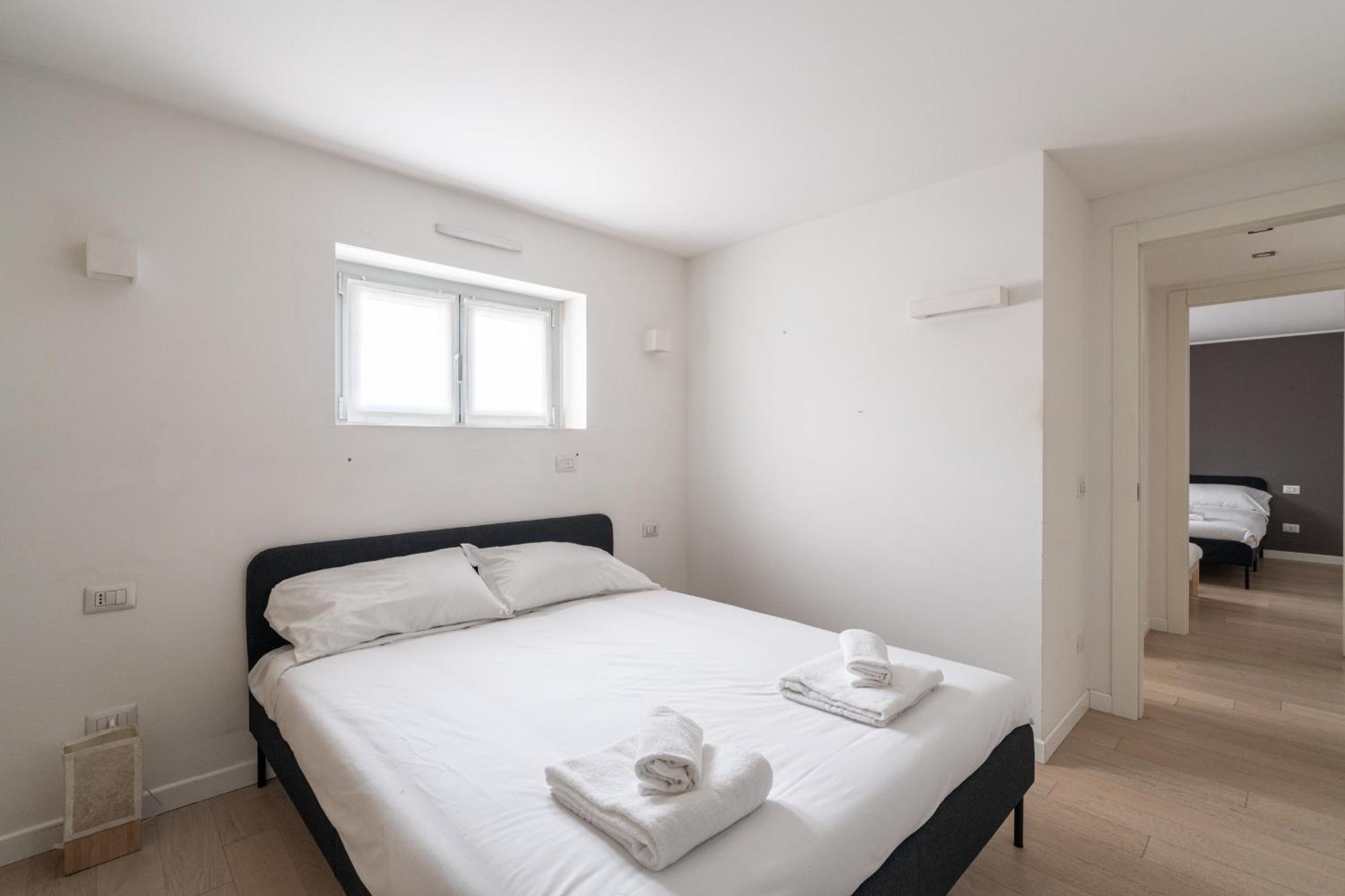 Apartment Parmenide