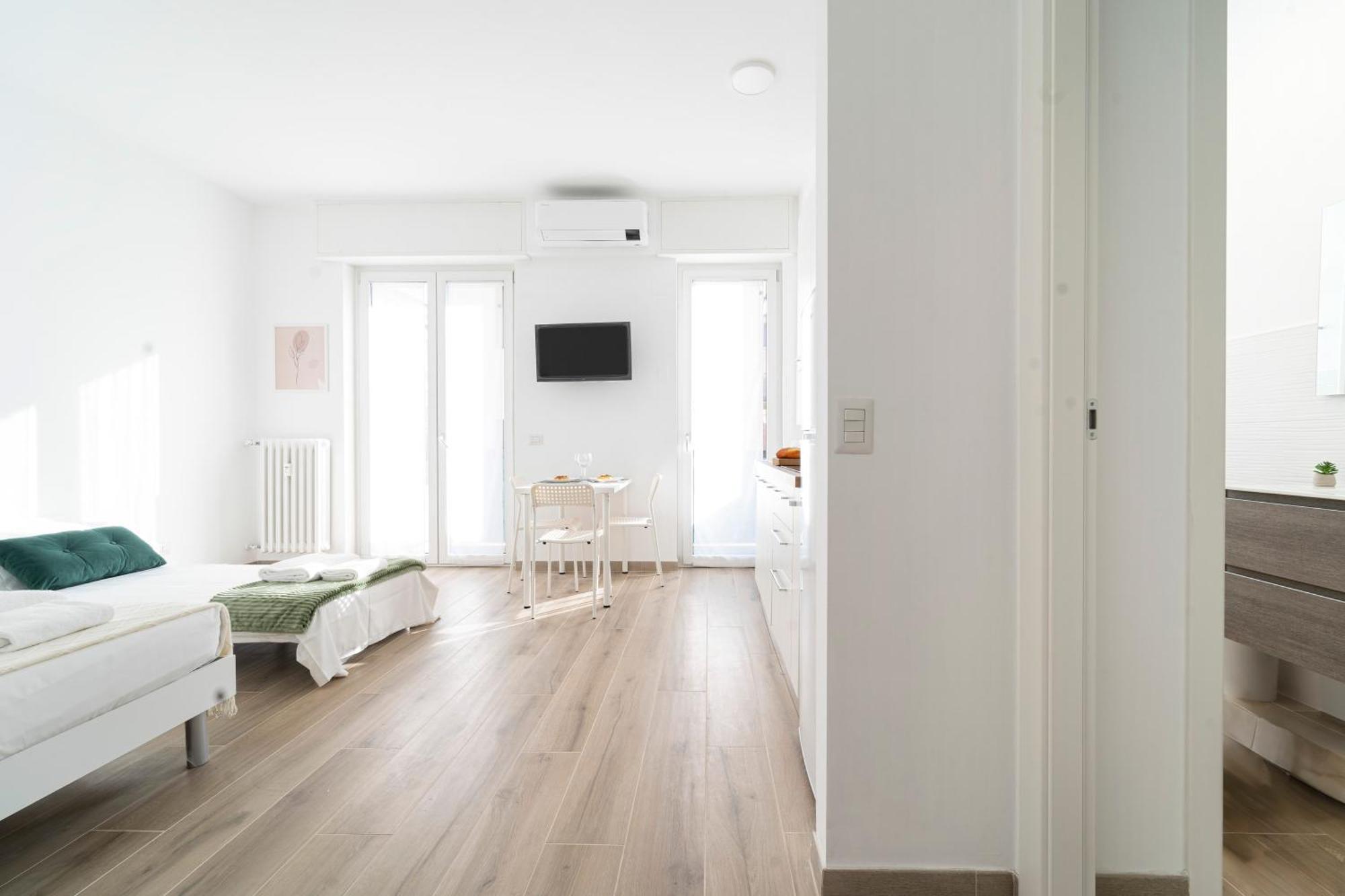 Modern Flat 10 Minutes Duomo Apartment Milan