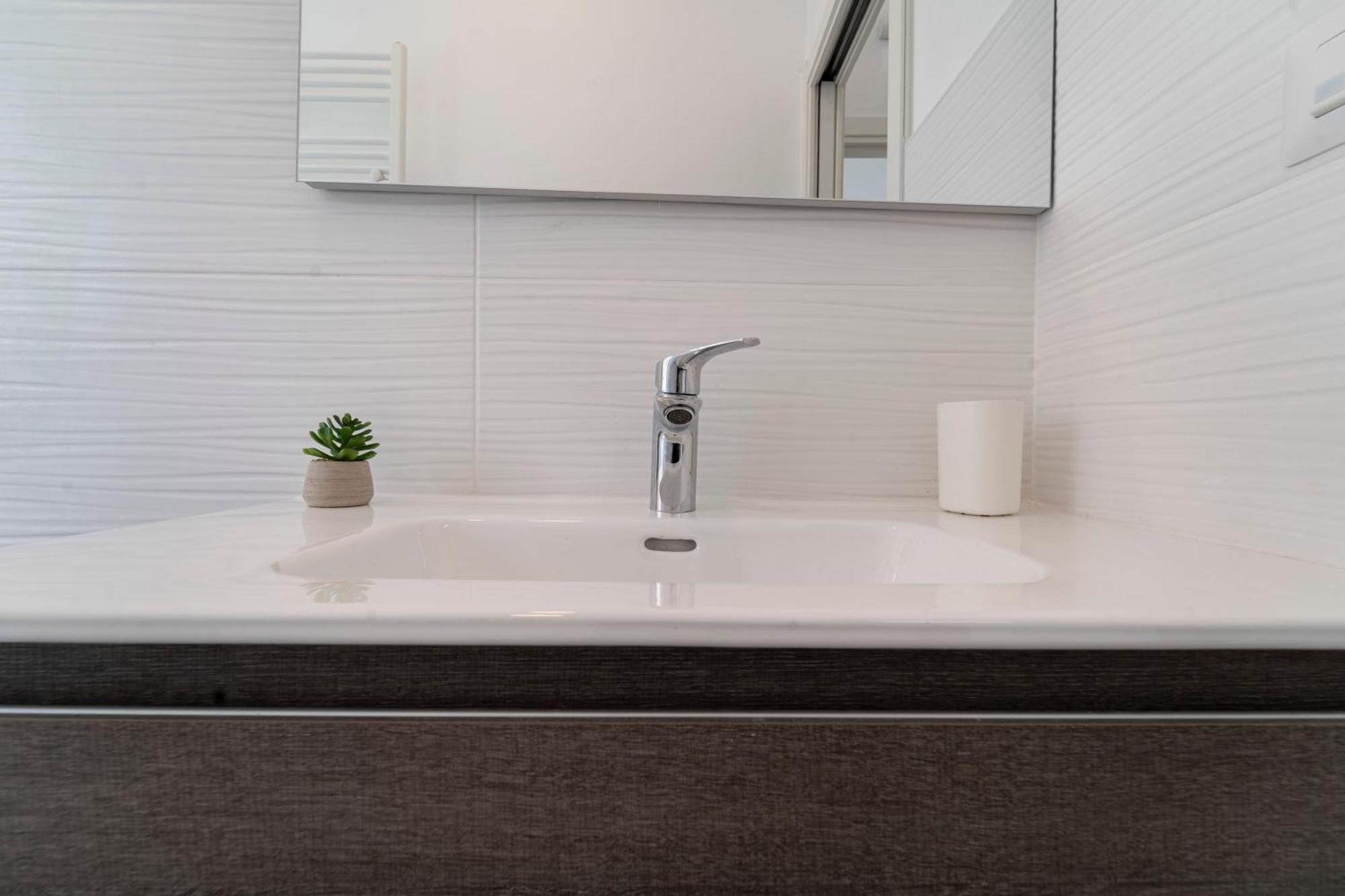 Modern Flat 10 Minutes Duomo Apartment Milan