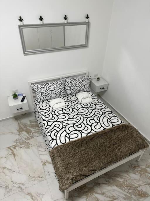 Chic Flat Apartment