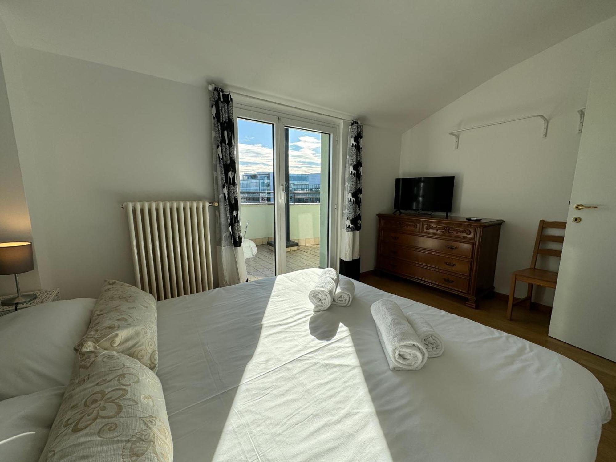 - Attico Con Doppia Terrazza Apartment
