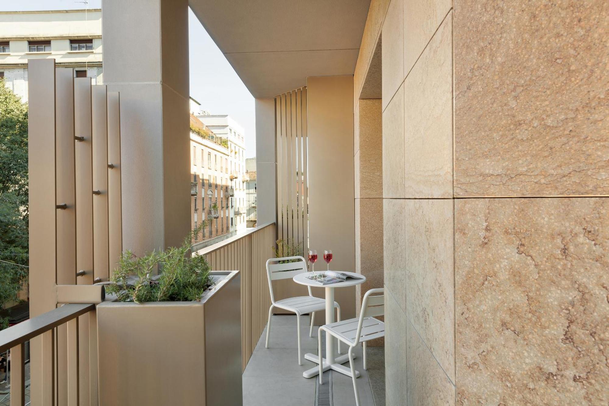 Sonder Manzoni * Milan