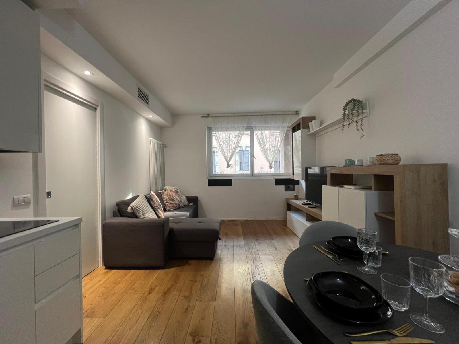 La Regina Delle Locazioni In Porta Romana 3 Apartment Milan