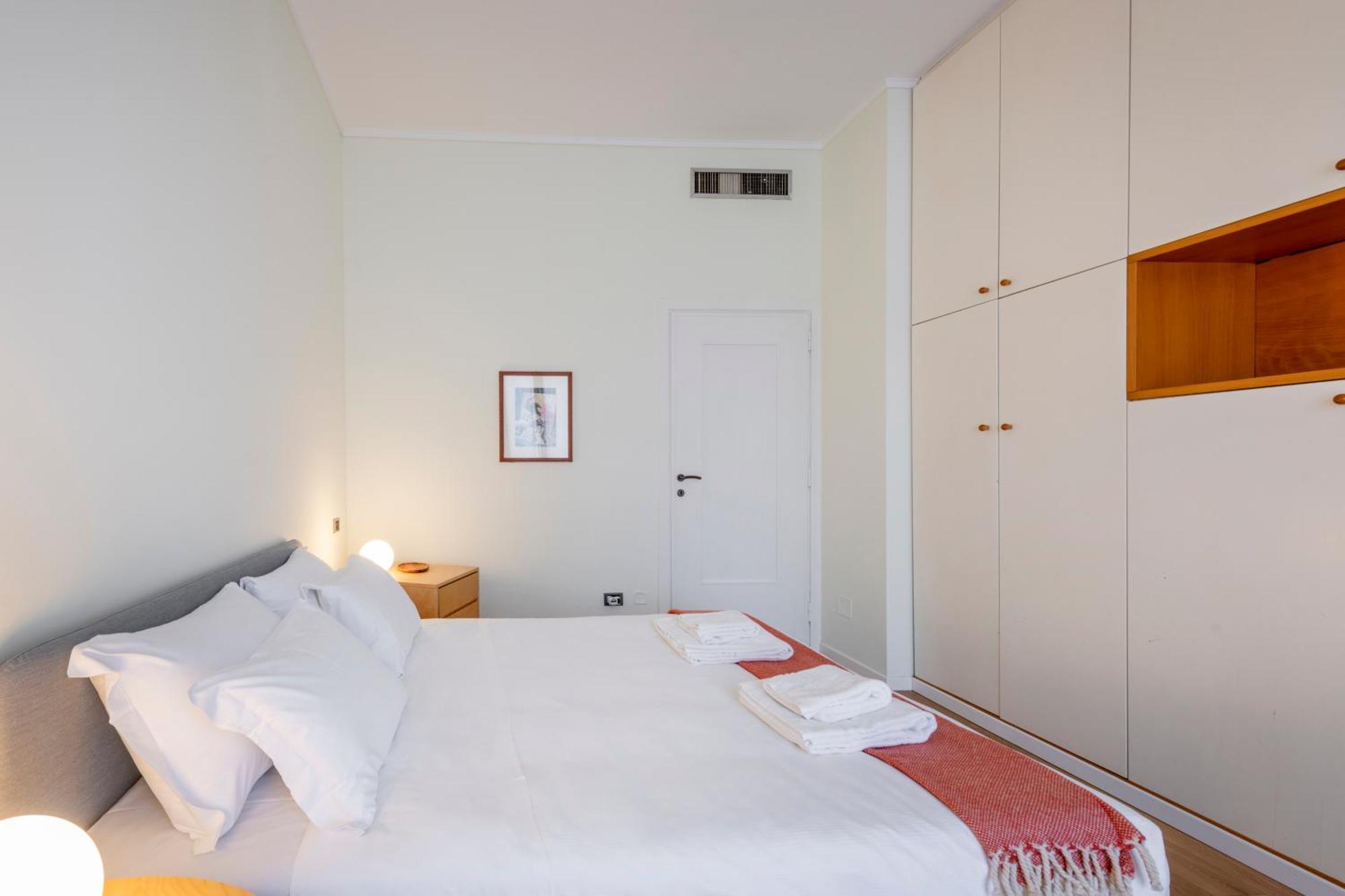 110mq Santa Sofia Apartment, In The Center Of Milan, 10 Min Walk From Duomo Apartment *