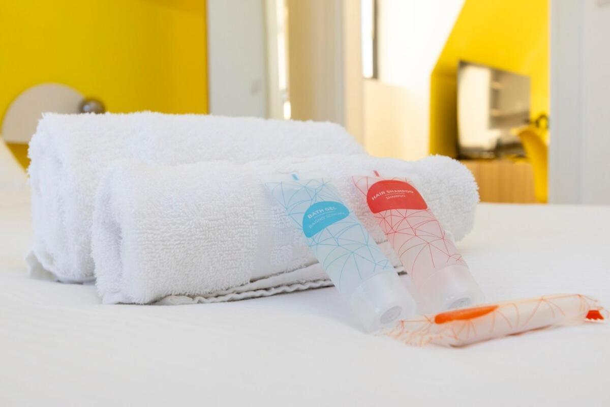 Sunny Retreat Near Metro, 12 Min To Duomo Apartment Milan